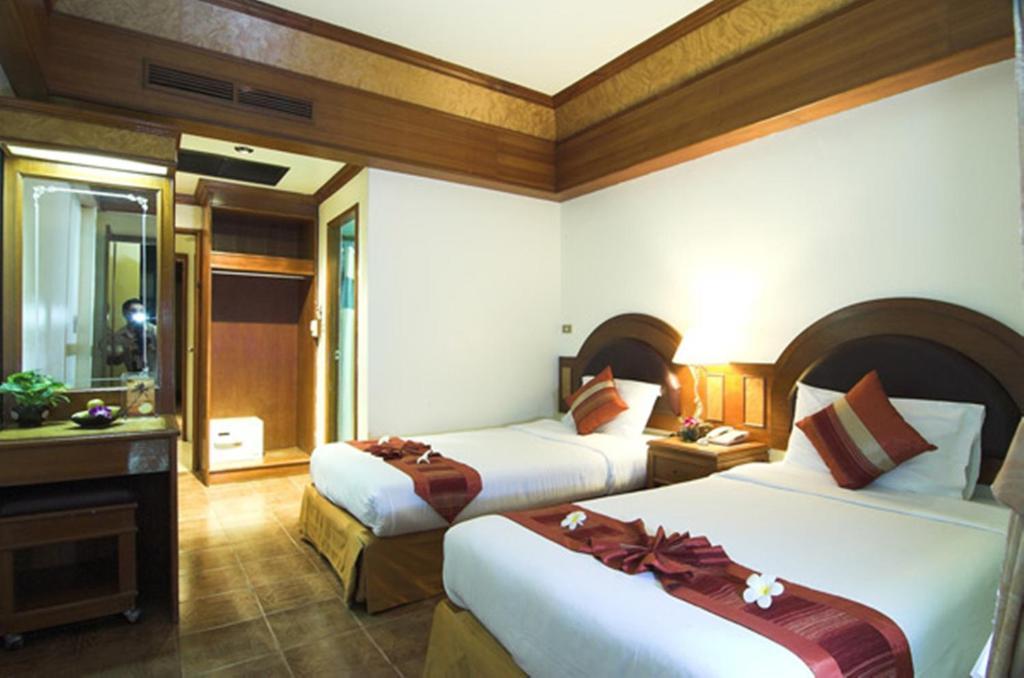 Ps Hotel Phuket Patong - Sha Plus Стая снимка